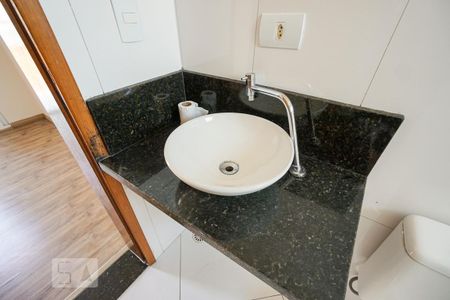 Apartamento para alugar com 150m², 3 quartos e 2 vagasDetalhe banheiro suíte 02