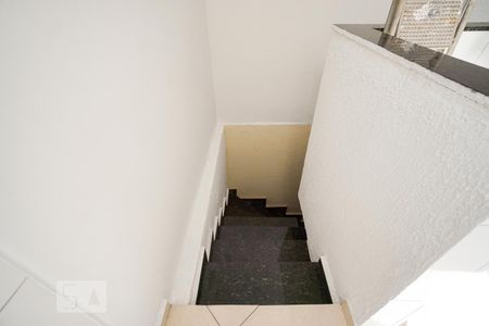 Apartamento para alugar com 150m², 3 quartos e 2 vagasEscada área de serviço