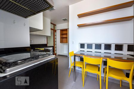 Apartamento à venda com 115m², 3 quartos e 1 vaga Apartamento à venda com 115m², 3 quartos e 1 vagaCozinha