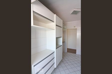 Apartamento à venda com 66m², 2 quartos e 2 vagas Apartamento à venda com 66m², 2 quartos e 2 vagasCozinha