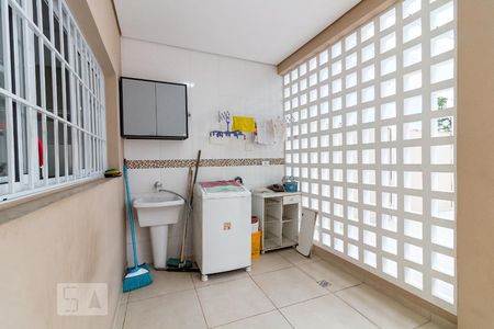 Casa à venda com 220m², 3 quartos e 7 vagasÁrea de serviço