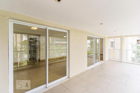 Varanda de apartamento para alugar com 3 quartos, 186m² em Chácara Santo Antônio, São Paulo