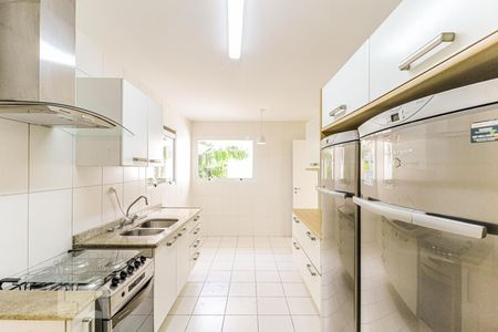 Apartamento para alugar com 186m², 3 quartos e 3 vagasCozinha