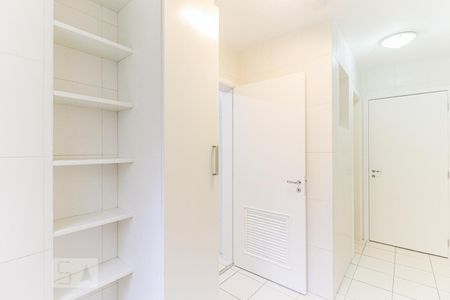 Apartamento para alugar com 186m², 3 quartos e 3 vagasÁrea de Serviço