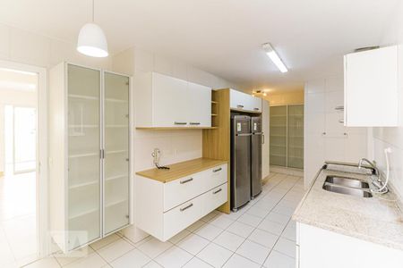 Apartamento para alugar com 186m², 3 quartos e 3 vagasCozinha