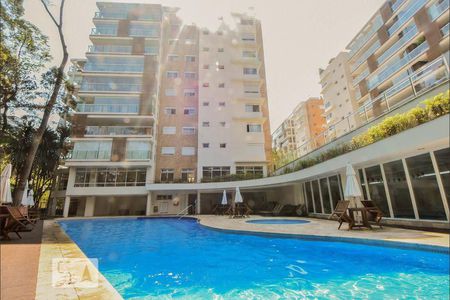 Apartamento para alugar com 186m², 3 quartos e 3 vagasPiscina
