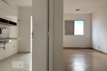 Sala de kitnet/studio à venda com 1 quarto, 40m² em Centro, Campinas