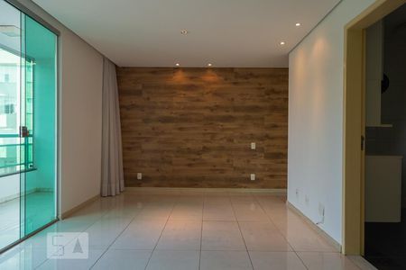 Apartamento para alugar com 90m², 3 quartos e 2 vagas Apartamento para alugar com 90m², 3 quartos e 2 vagasSala