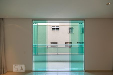 Apartamento para alugar com 90m², 3 quartos e 2 vagas Apartamento para alugar com 90m², 3 quartos e 2 vagasSala