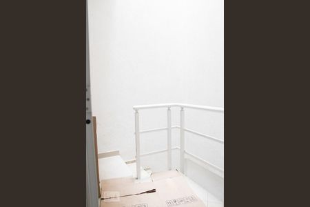 Casa de condomínio à venda com 150m², 3 quartos e 2 vagas Casa de condomínio à venda com 150m², 3 quartos e 2 vagasEscada - Garagem