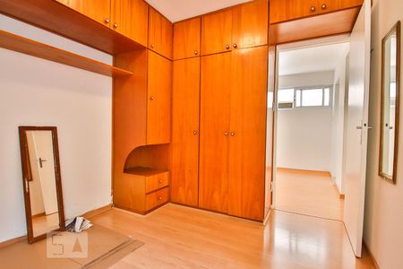 Quarto 1 de apartamento para alugar com 3 quartos, 73m² em Alto de Pinheiros, São Paulo