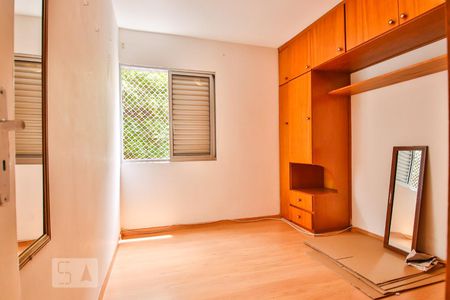Quarto 1 de apartamento para alugar com 3 quartos, 73m² em Alto de Pinheiros, São Paulo