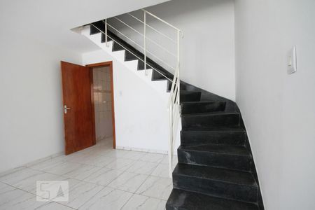 Sala de casa para alugar com 2 quartos, 75m² em Vila Gumercindo, São Paulo