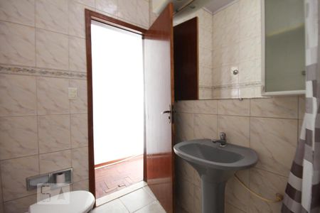 Casa para alugar com 75m², 2 quartos e 1 vagaBanheiro