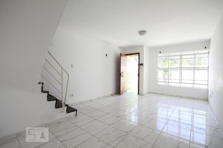 Sala de casa para alugar com 2 quartos, 75m² em Vila Gumercindo, São Paulo