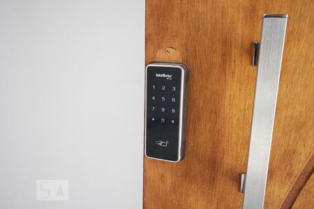 Casa para alugar com 75m², 2 quartos e 1 vagaFechadura Eletrônica