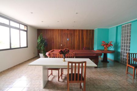 Apartamento à venda com 174m², 4 quartos e 3 vagasÁrea comum - Salão de jogos