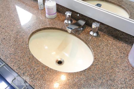 Apartamento à venda com 174m², 4 quartos e 3 vagasBanheiro