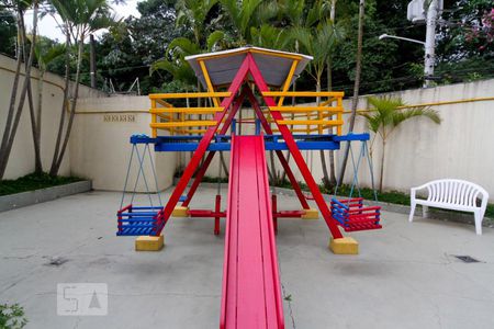 Apartamento à venda com 174m², 4 quartos e 3 vagasÁrea Comum - Playground