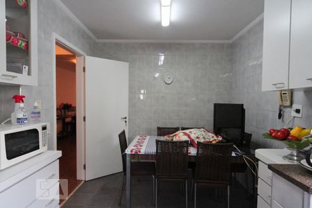 Apartamento à venda com 174m², 4 quartos e 3 vagasCozinha