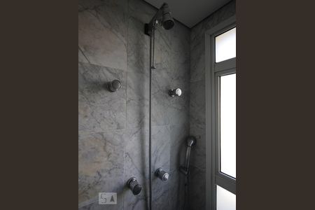 Apartamento à venda com 223m², 4 quartos e 4 vagasBanheiro da SSuite 4