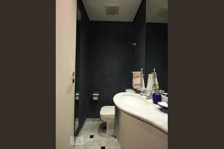 Apartamento à venda com 223m², 4 quartos e 4 vagasLavabo