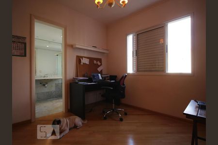 Apartamento à venda com 223m², 4 quartos e 4 vagasSuite 4