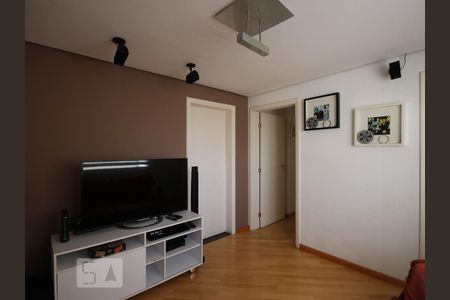Apartamento à venda com 223m², 4 quartos e 4 vagasSala de TV