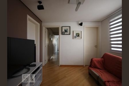 Apartamento à venda com 223m², 4 quartos e 4 vagasSala de TV