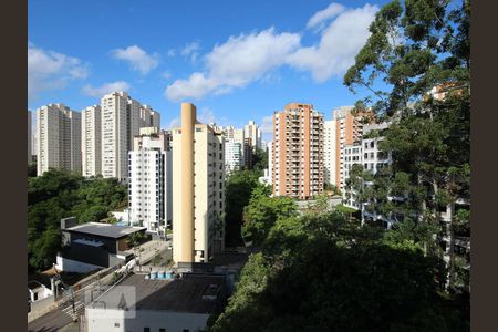 Apartamento à venda com 223m², 4 quartos e 4 vagasSuíte 3 _ Vista