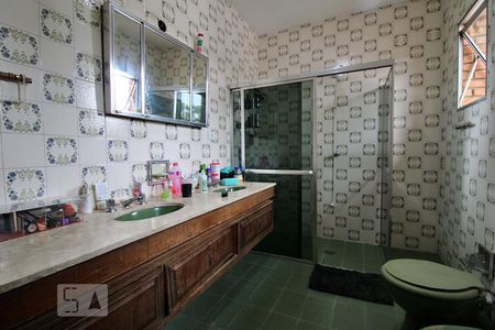 Casa à venda com 445m², 4 quartos e sem vagaBanheiro da Suíte 1