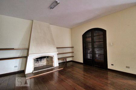 Casa à venda com 445m², 4 quartos e sem vagaSala