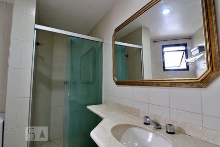 Apartamento à venda com 190m², 4 quartos e 3 vagasBanheiro da Suíte 3