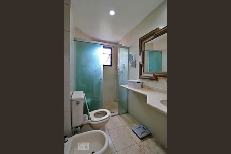 Apartamento à venda com 190m², 4 quartos e 3 vagasBanheiro da Suíte 2