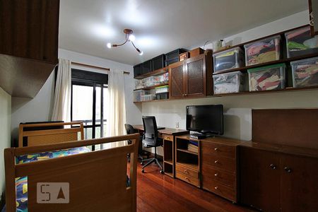 Apartamento à venda com 190m², 4 quartos e 3 vagasEscritório/Quarto