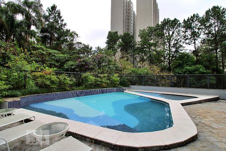 Apartamento à venda com 190m², 4 quartos e 3 vagasÁrea Comum - Piscina