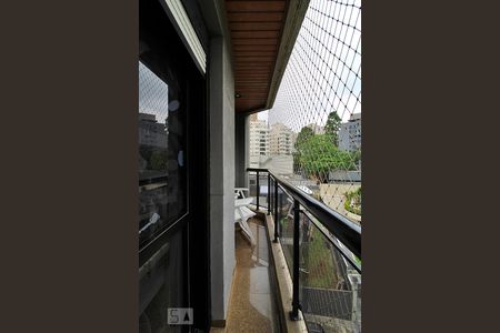 Apartamento à venda com 190m², 4 quartos e 3 vagasVaranda da Suíte 2