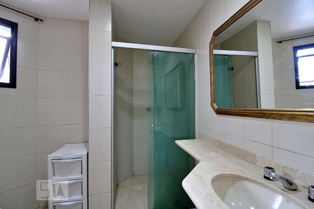 Apartamento à venda com 190m², 4 quartos e 3 vagasBanheiro da Suíte 3