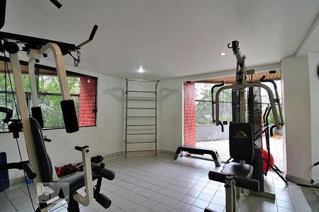 Apartamento à venda com 190m², 4 quartos e 3 vagasÁrea Comum - Academia