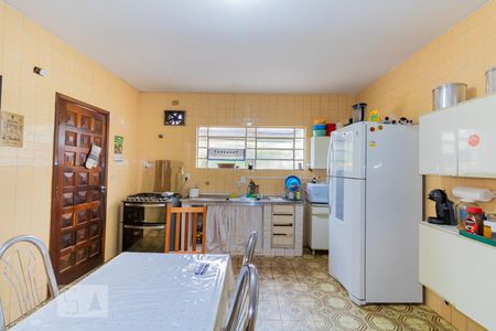 Casa à venda com 228m², 3 quartos e 2 vagasCozinha