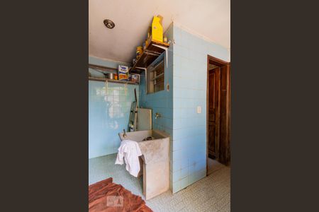 Casa à venda com 228m², 3 quartos e 2 vagasÁrea de Serviço