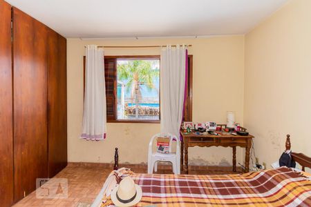 Casa à venda com 228m², 3 quartos e 2 vagasSuíte