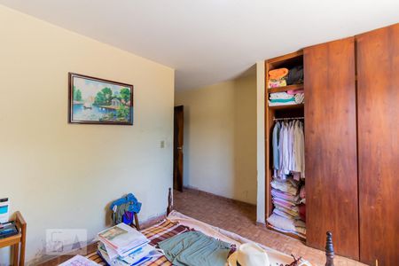 Casa à venda com 228m², 3 quartos e 2 vagasSuíte