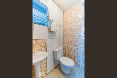 Casa à venda com 228m², 3 quartos e 2 vagasBanheiro de Serviço