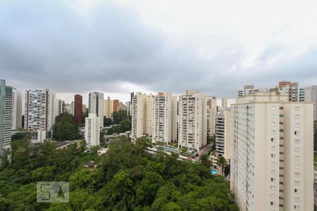 Vista da varanda da sala de apartamento à venda com 2 quartos, 56m² em Vila Andrade, São Paulo