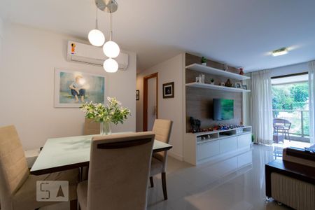 Sala de apartamento à venda com 3 quartos, 92m² em Freguesia de Jacarepaguá, Rio de Janeiro