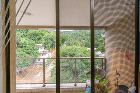 Apartamento à venda com 92m², 3 quartos e 1 vaga Apartamento à venda com 92m², 3 quartos e 1 vagaCozinha e Área de Serviço - Vista
