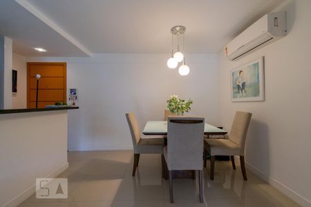 Sala de apartamento à venda com 3 quartos, 92m² em Freguesia de Jacarepaguá, Rio de Janeiro