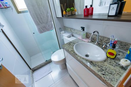 Apartamento à venda com 92m², 3 quartos e 1 vaga Apartamento à venda com 92m², 3 quartos e 1 vagaBanheiro da Suíte