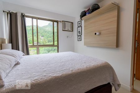 Apartamento à venda com 92m², 3 quartos e 1 vaga Apartamento à venda com 92m², 3 quartos e 1 vagaSuíte